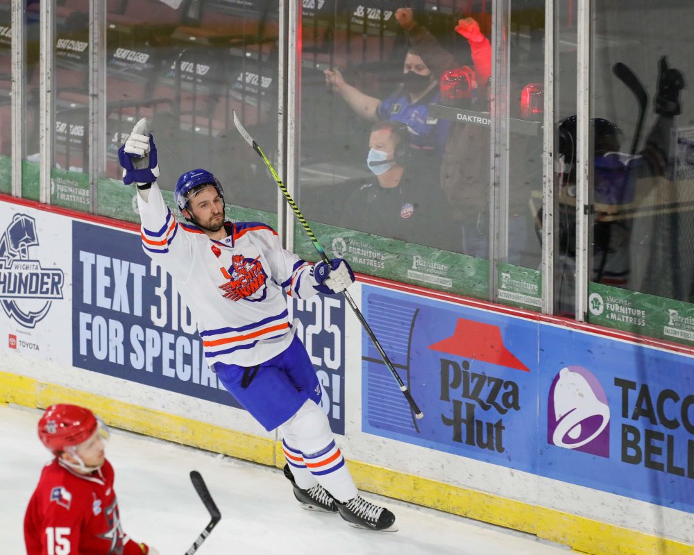 Fournier Propels Thunder Past Allen into First Place, 5-2